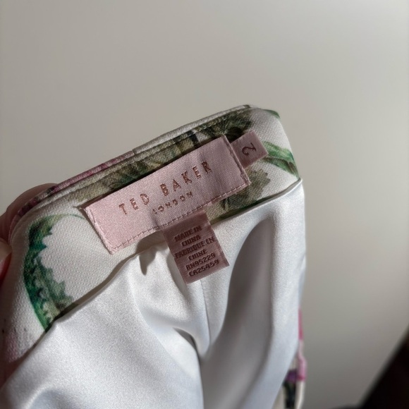 Ted Baker London Floral Shorts - Picture 6 of 7